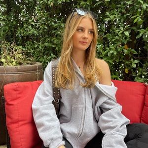 Meet your Posher, Natalie